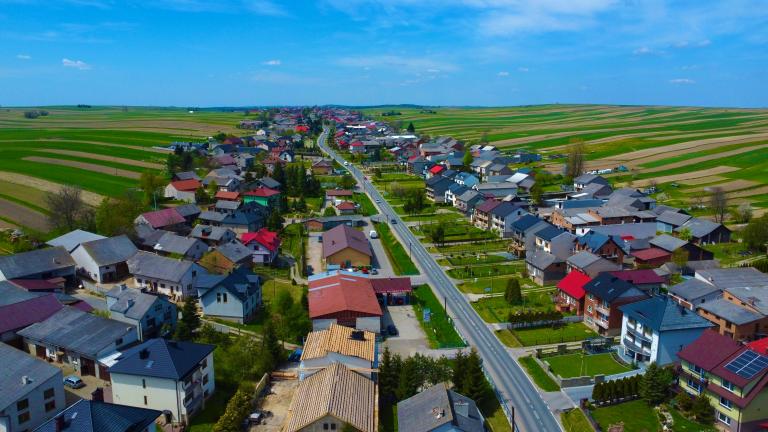 A bird's eye view of a small town
