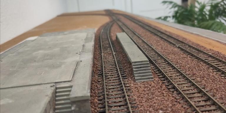 Angle view of the tracks